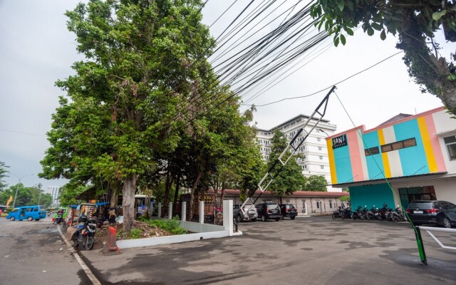 Sans Hotel Bubulak Bogor