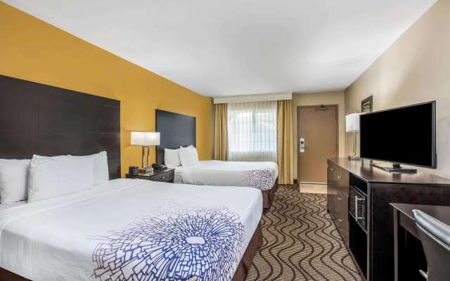 La Quinta Inn & Suites by Wyndham Carlsbad - Legoland Area