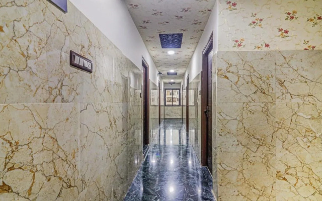 Itsy Hotels J A Royal Suites Manikonda
