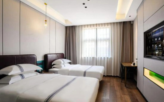 City Garden Hotel (Zhangjiagang Tangqiao)