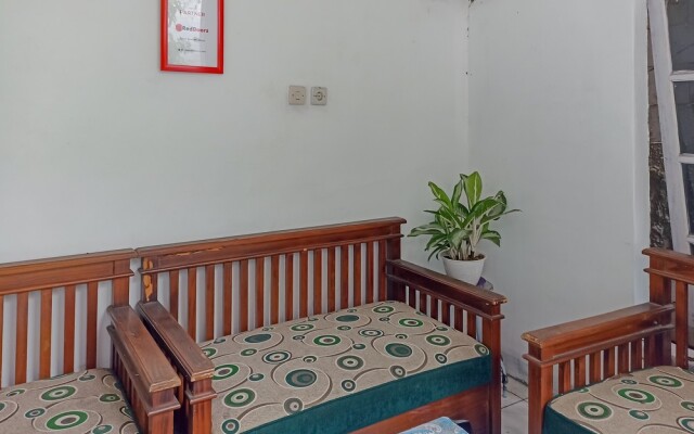 RedDoorz Syariah near RSUD Karawang 2