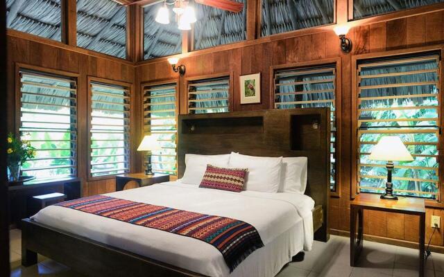 Chan Chich Lodge