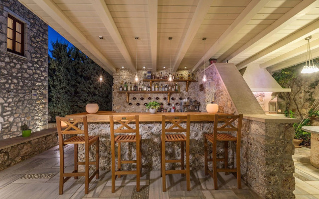 Mare Monte Luxury Suites