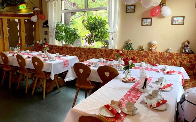 Gaststätte & Pension Waldquell