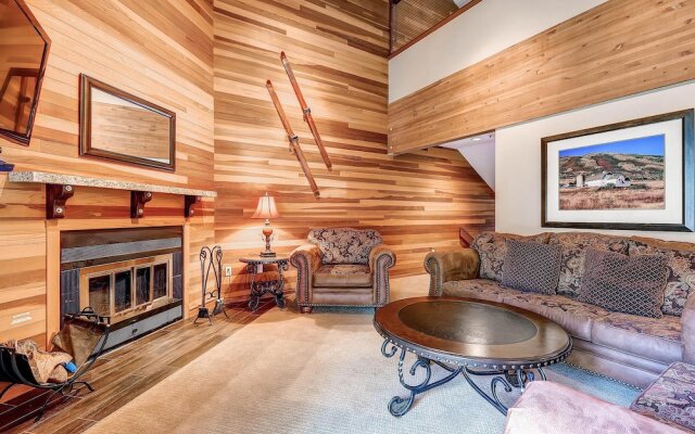 Lakeside 1529 by Park City Lodging