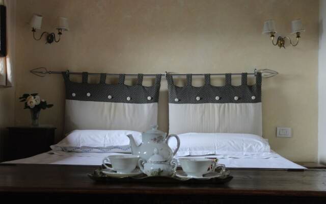 La Tinaia Del Glicine