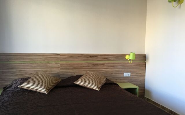 Beach Aparthotel Salt Lake