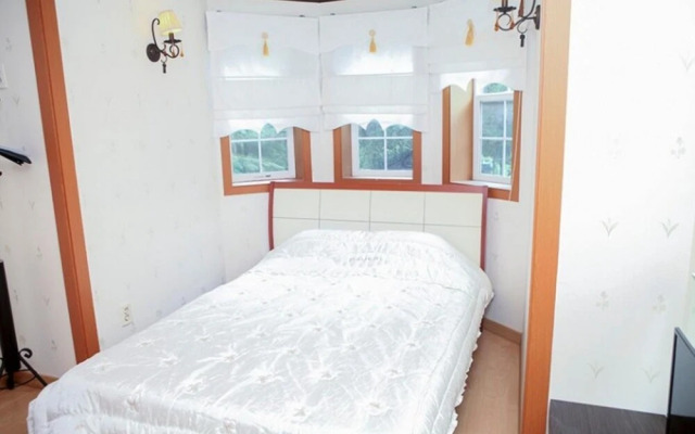 Youngwol Sky Pension Camping