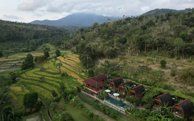 Lumbung Seraya Villa