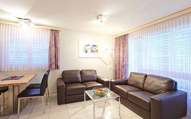 Apartment Roger Lommel 10120