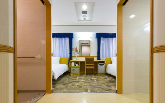 Toyoko Inn Tsuruga Ekimae