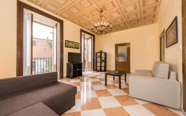 Grand Latina Apartment