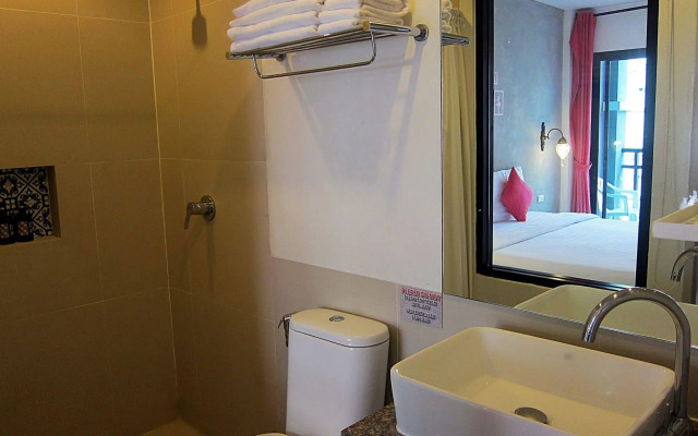 Acca Patong Apartments