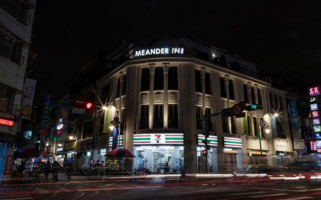 Meander 1948 Hostel - Taipei Main Station