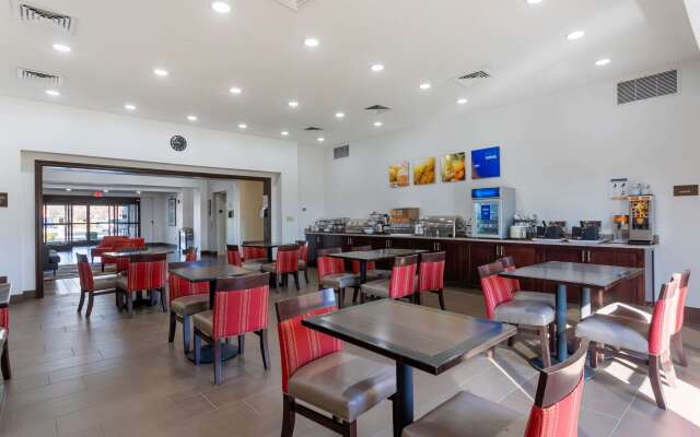 Comfort Inn & Suites Cave City