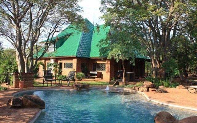 Bongwe Guesthouse and Camp