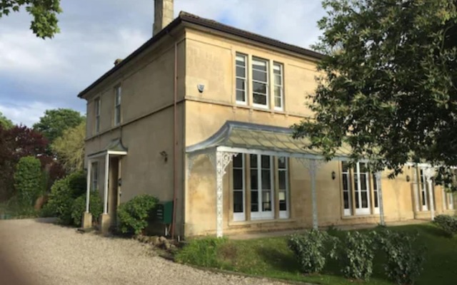 Roseneath House