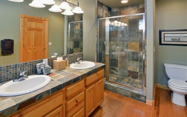 14394 Tyrol Rd Condo