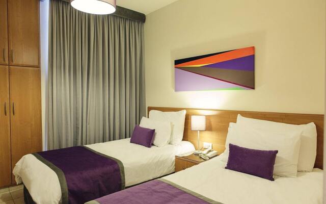 The Smallville Xpress Hotel