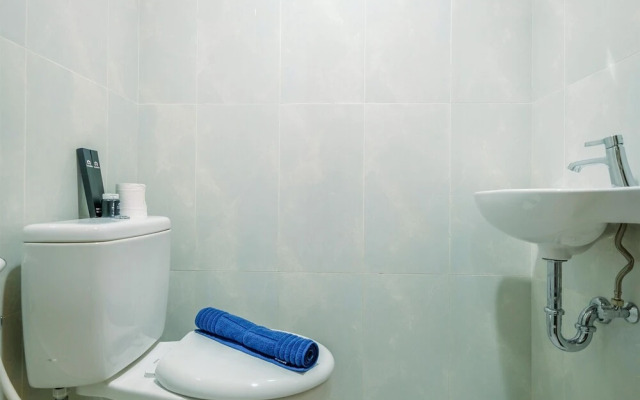 Best Deal Studio at Evenciio Apartment near Campus Area