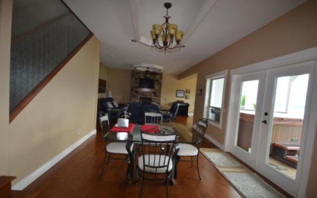 Bella Luna Bed And Breakfast