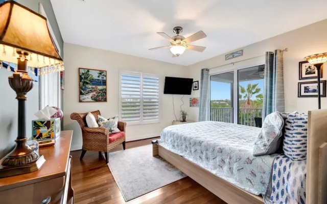 Terra Ceia Private Saltwater Pond Home