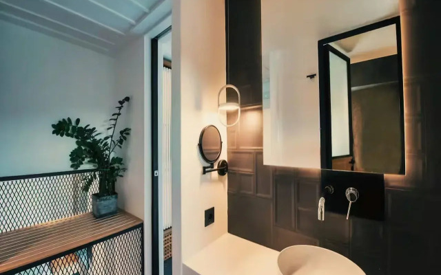 Semeli Coast Mykonos, Curio Collection by Hilton