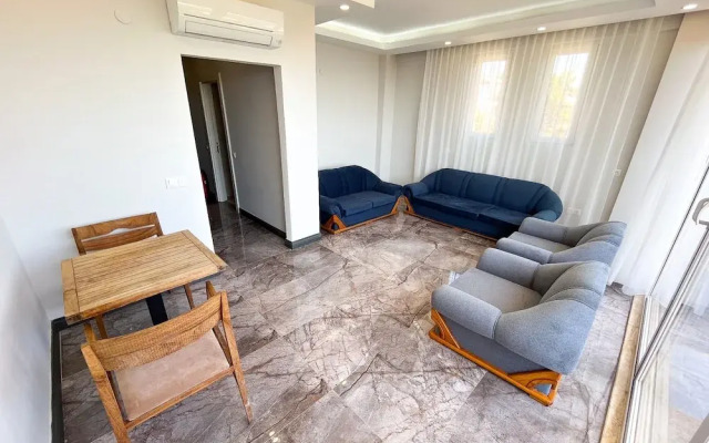 Villa With Private Pool Garden - All Rooms w AC