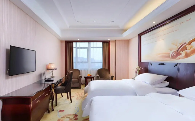 Vienna Hotel (Shanghai Jing'an Gaoping Road)