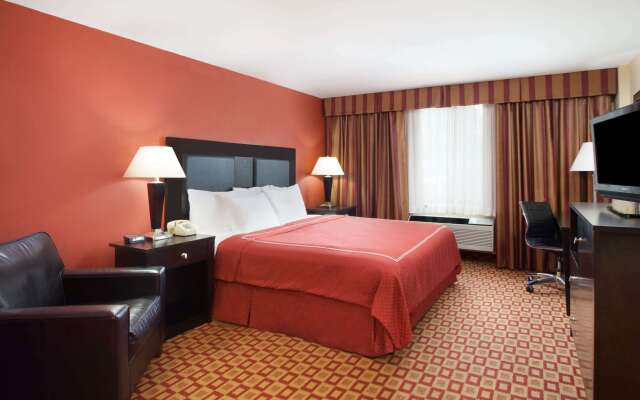 Super 8 by Wyndham Chicago Northlake O'Hare South