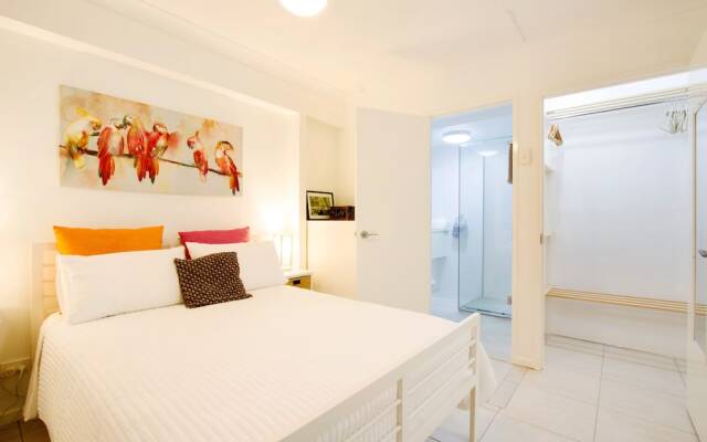Airlie Harbour Apartment - Airlie Beach
