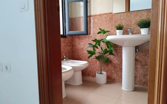 Villa-costaadeje-3br-balcony-wifi-parking