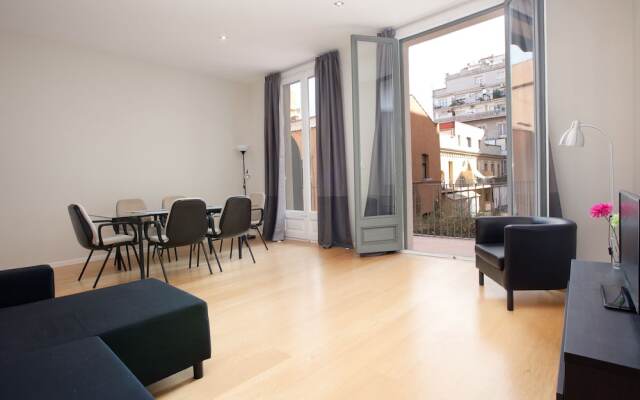 Modern Center Apartments