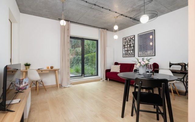 Brick House Apartment Cracow by Renters