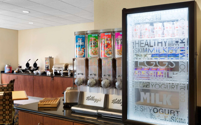 Country Inn & Suites by Radisson, Evansville, IN