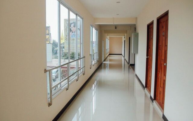 Nida Rooms Udon Thani Hospital 895