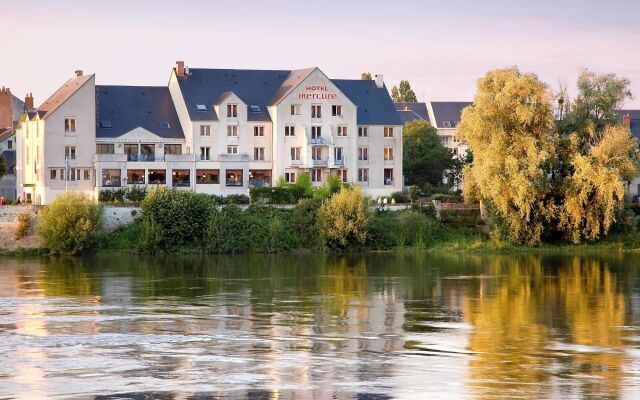 Mercure Bords De Loire Saumur