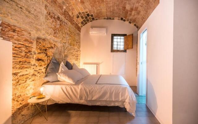 Stylish Home in Front of Casa Professa