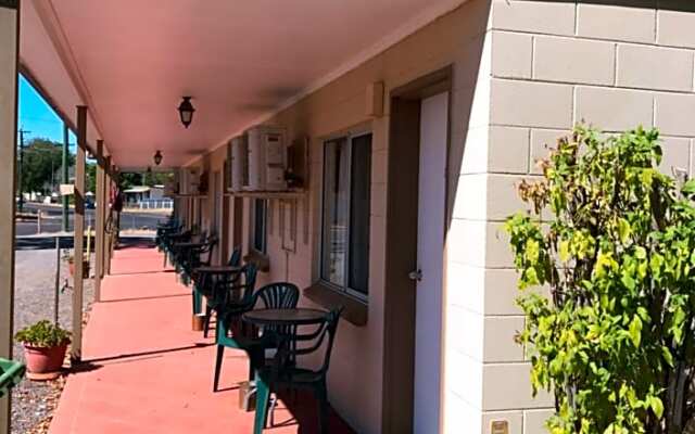 Wagon Wheel Motel