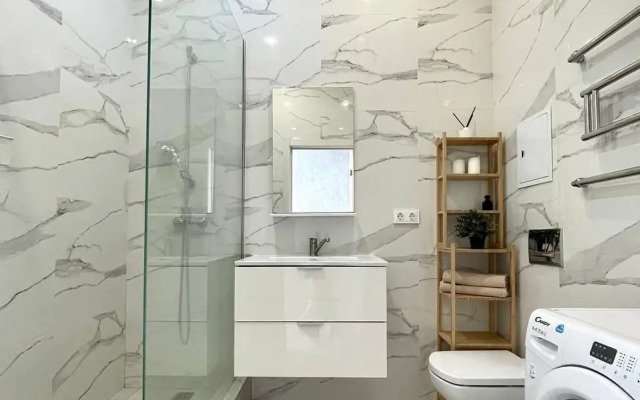 Апартаменты на улице Немировича-Данченко, 156