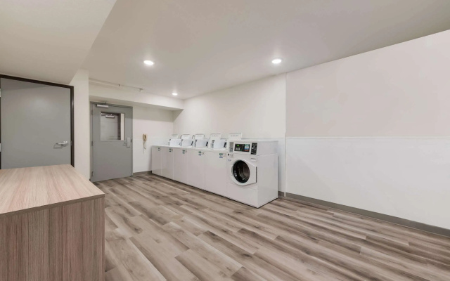 WoodSpring Suites Meridian