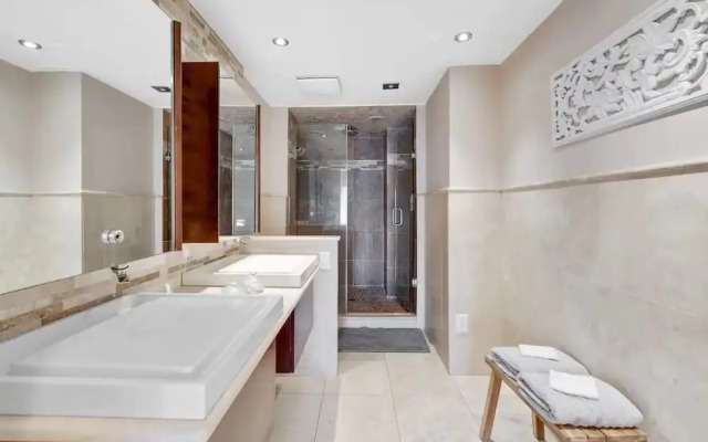 4 BDRM Garage Parking Patio Society Hill