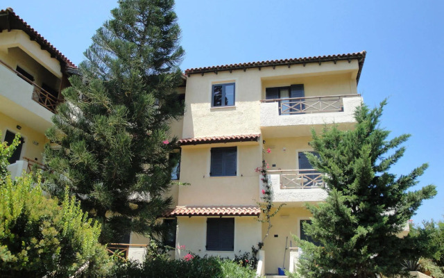 Nancy - Chara Apartments