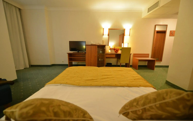 Hotel Karpos