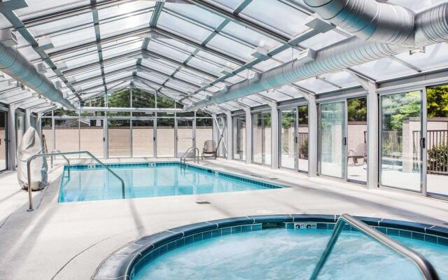 Quality Inn & Suites Peoria North