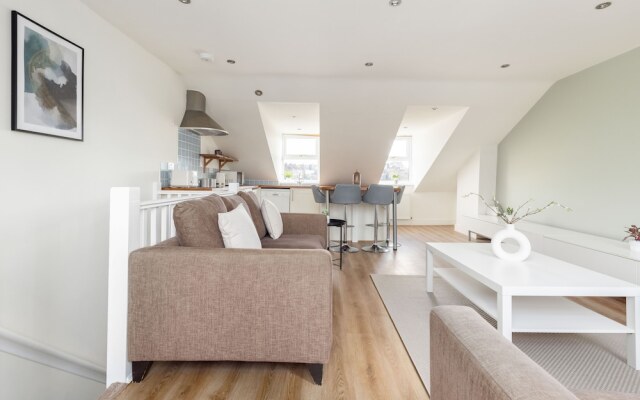 Luxurious Apartment in Wandsworth