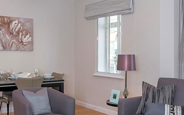 Brompton Road Private Apartment