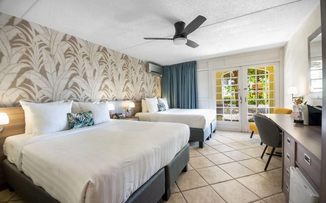 LionsDive Beach Resort