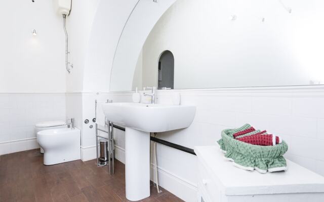 Your Rooftop Terrace at Spanish Steps