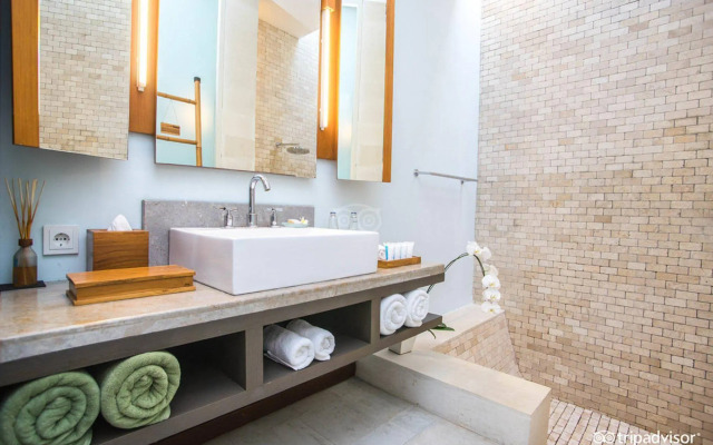 The Elysian Boutique Villa Hotel